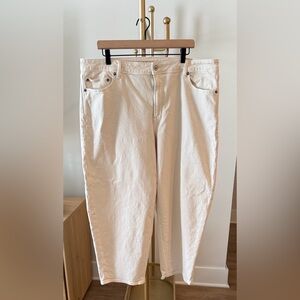 American Eagle Barrel Jeans